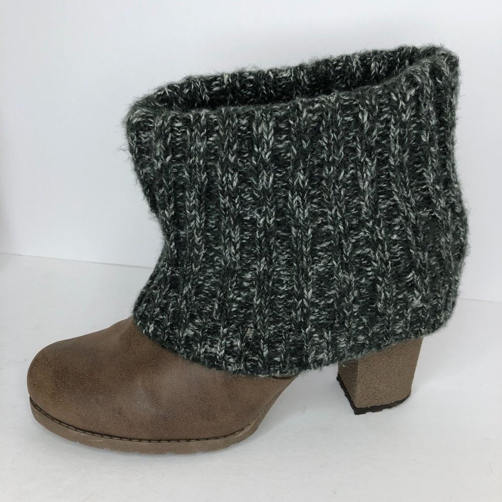 Muk Luks Women Tan Gray Fold Top Sweater Block Heel Booties Size 9